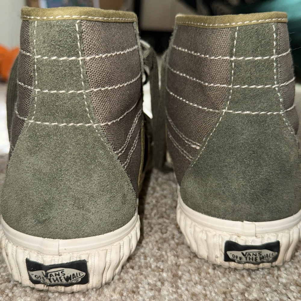 Custom Green Vans - Picture 2 of 5